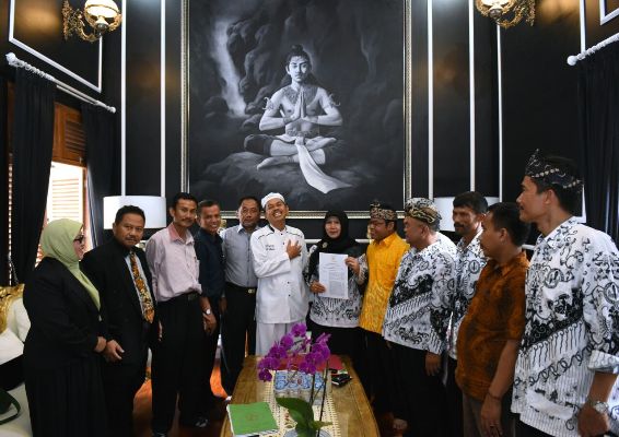  Lindungi Guru Dari Pemerasan dan Kriminalisasi, Tim Pembela Guru Dibentuk