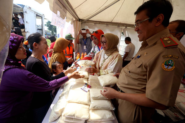  FOTO: BI Perwakilan Jabar Gelar Pasar Murah Serentak di 3 Kota