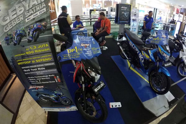  FOTO: PENJUALAN SEPEDA MOTOR: Pasar Belum Bangkit