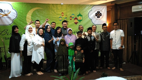  PHRI &amp; The Majesty Hotel Ajak Buka Puasa Bersama Anak-anak Panti Asuhan