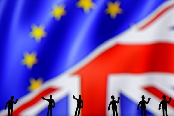  Dampak Brexit, S&P dan Fitch Pangkas Peringkat Inggris