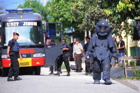  BOM MAPOLRESTA SOLO: Polda Jabar Perketat Pengawasan Markas dan Personel di Lapangan