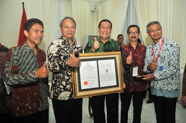  Teh Java Preanger Raih Sertifikat Indikasi Geografis