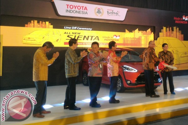  Toyota Sienta Mulai Diproduksi Massal