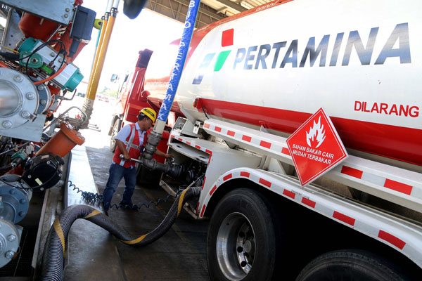  FOTO: Pertamina: Kerugian Distribusi Premium Lebih Besar Daripada Solar