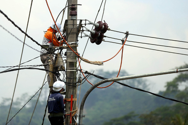  FOTO: Tarif Listrik Agustus Turun