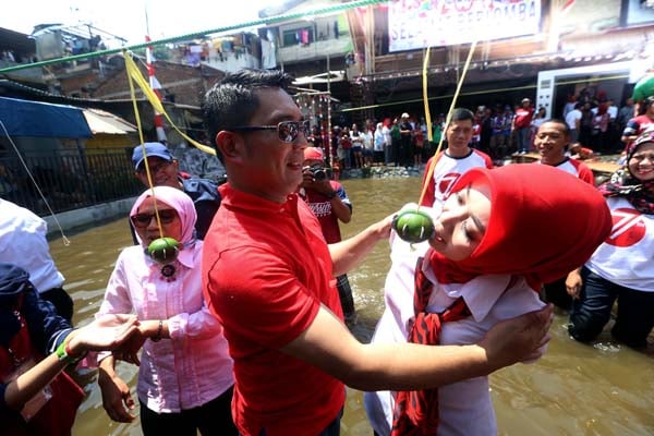  FOTO: Serunya Ridwan Kamil dan Istri Ikut Lomba 17-an