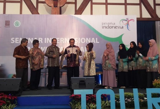  Menpar Arief Yahya Buka Seminar Internasional Pariwisata Halal di ITB