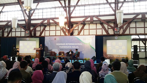  Kriteria Untuk Wujudkan Wisata Halal Di Indonesia