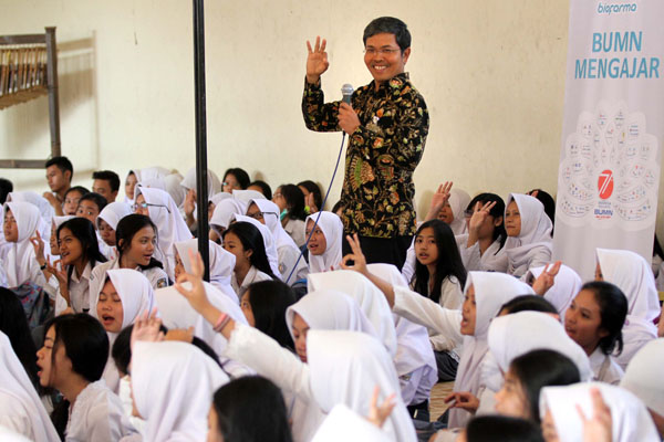  FOTO: Bio Farma gelar BUMN Mengajar di SMKN 1 Bandung