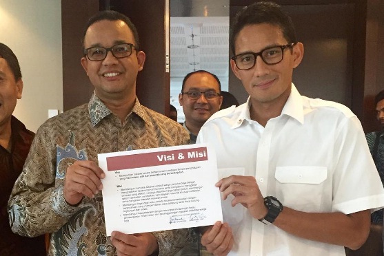  Anies & Sandiaga Janji Tak Pakai Isu SARA Saat Kampanye