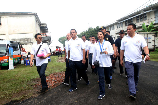  FOTO: Ribuan Peserta Bersama Menteri BUMN Ikuti KAI Fun Run