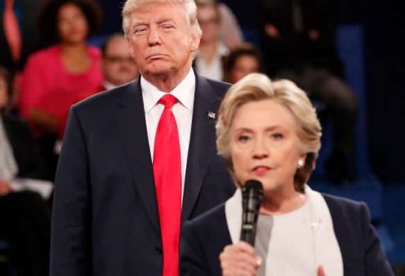  Donald Trump Ancam Bakal Penjarakan Clinton Jika Menangi Pilpres