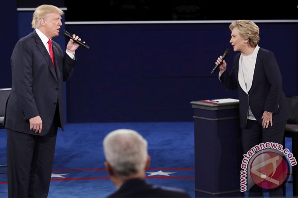  Debat Terakhir Trump-Hillary Sedot 72 Juta Penonton TV