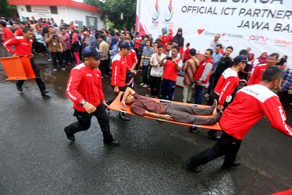  FOTO: Karyawan Telkom Ikuti Pelatihan Penanggulangan Bencana Kebakaran