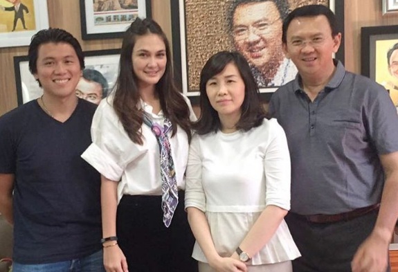  Luna Maya Sampaikan Dukungan Untuk Ahok