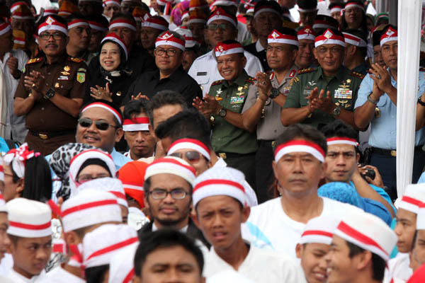  FOTO: Puluhan Ribu Orang Hadiri Apel Nusantara Bersatu di Gasibu