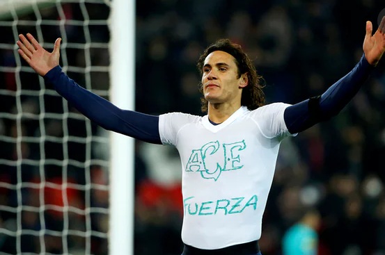  Edinson Cavani Dikartukuning Karena Hormati Korban Tragedi Chapecoense