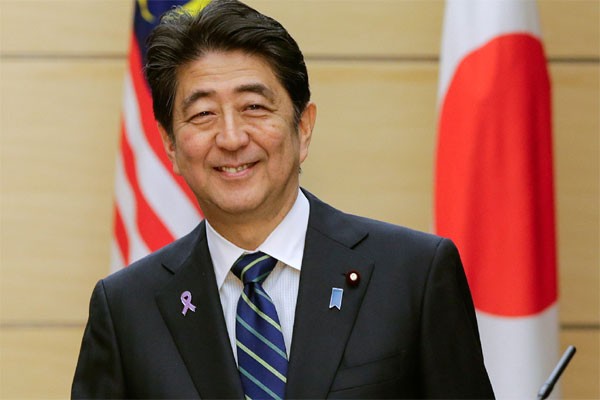  Shinzo Abe Jadi Pejabat Jepang Pertama Kunjungi Pearl Harbor