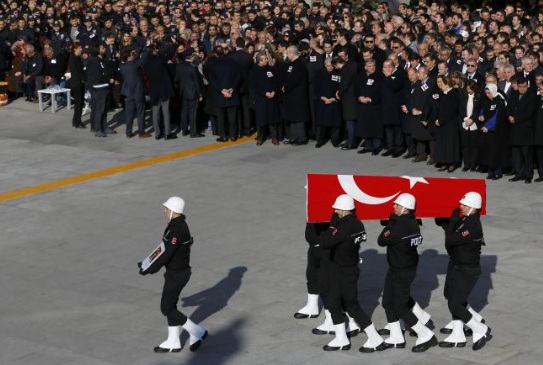 Peti jenazah korban ledakan di Istanbul/Reuters