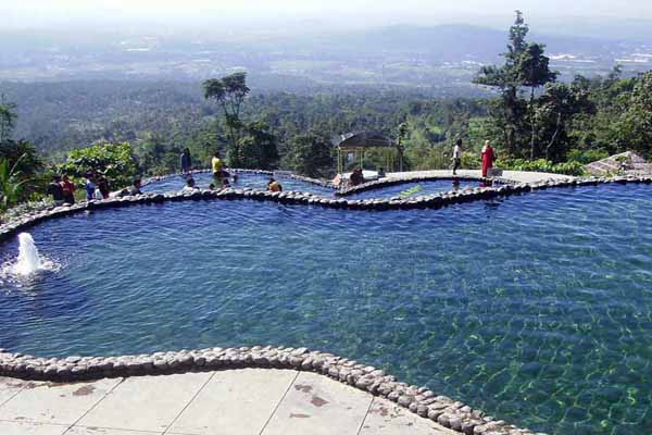  WISATA MADIUN, Umbul Dikunjungi 30.000 Orang