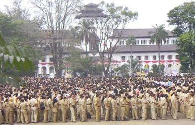  Sekda Jabar: Gaji PNS Cair Hari Jumat!