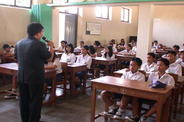  Kepada Mendikbud, Gubernur Sumut Ajukan Permintaan Terkait Gaji Guru Honor