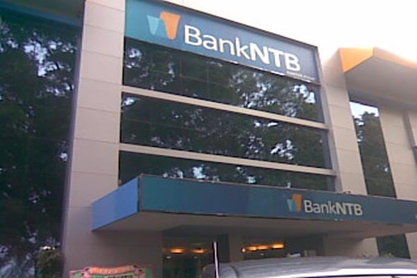  Dua Paket Tim Konsultan Konversi Bank NTB Syariah