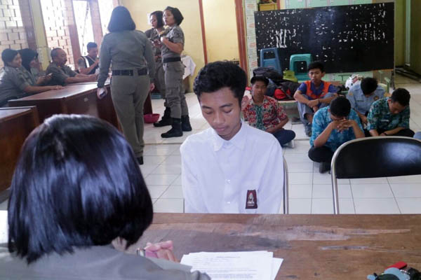  Satpol PP Kota Malang Galakkan Razia Anak Sekolah