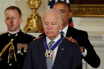  Obama Beri Kejutan Untuk Wapres Joe Biden