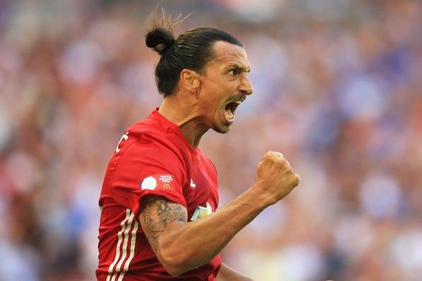  Tandukan Ibra Selamatkan United dari Terkaman Liverpool