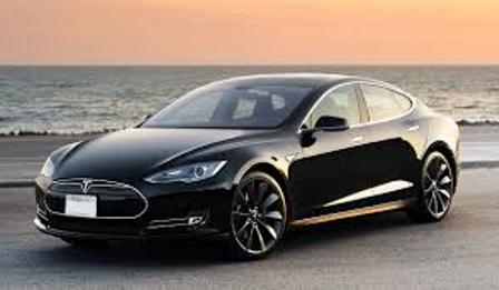  Pria Ini Malah Terdampar Saat Jajal Aplikasi Kunci Tesla S