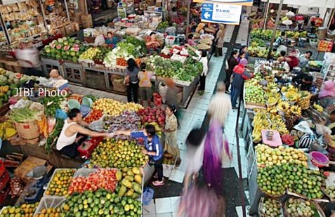  Harga Sayuran di Pasar Pekalongan Naik Turun