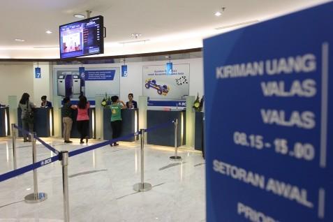  TEKNOLOGI FINANSIAL, Transaksi ATM Masih Dominan di BCA