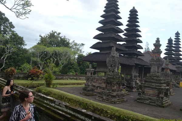  Kedatangan Wisman ASEAN ke Bali Lesu