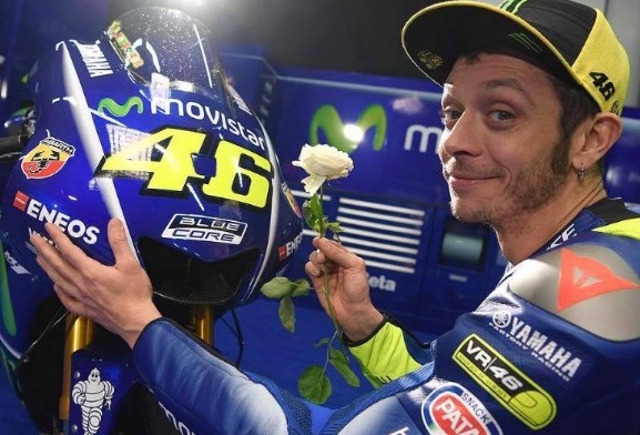  Valentino Rossi Pilih Liburan ke Labuan Bajo