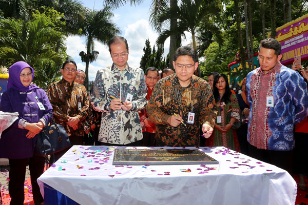  FOTO: Genjot Kinerja, Bank BJB Relokasi Kanwil I