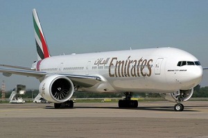  Ban Belakang Pecah, Pesawat Emirates Gagal Terbang di Ngurah Rai