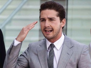  Unjuk Rasa Anti-Trump, Aktor Shia LaBeouf Diciduk polisi