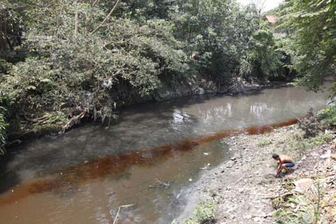  Duh...Semua Aliran Sungai Cimahi Tercemar