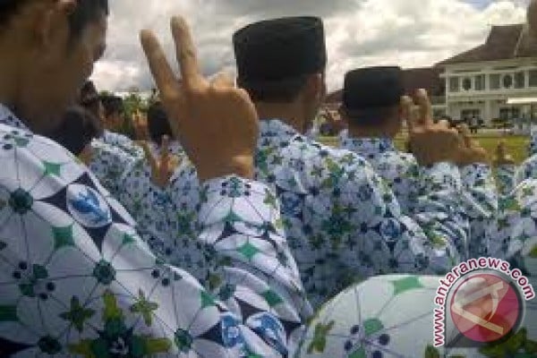  Tjahjo Minta Pejabat di Kemendagri Awasi Unsur Pemerintahan