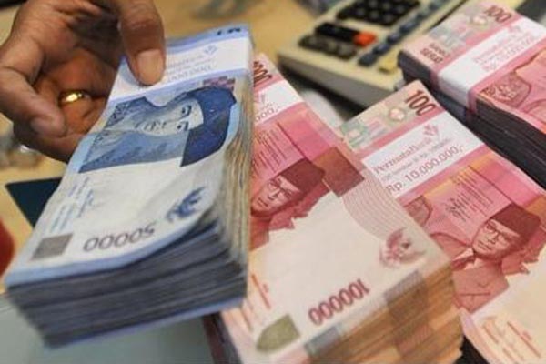  KURS RUPIAH 1 FEBRUARI: Spot Ditutup Menguat 1 Poin ke 13.368