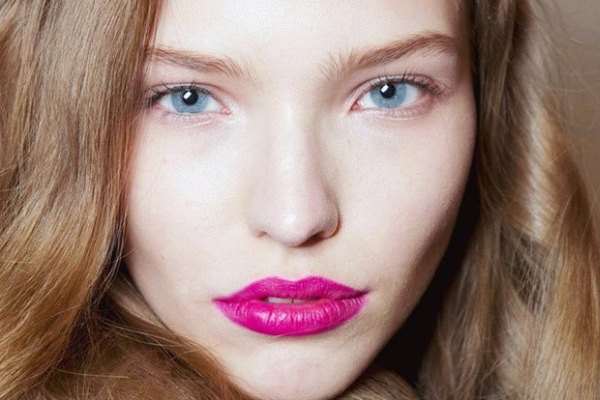  Mengenal Kepribadian Perempuan dari Warna Lipstik Favorit