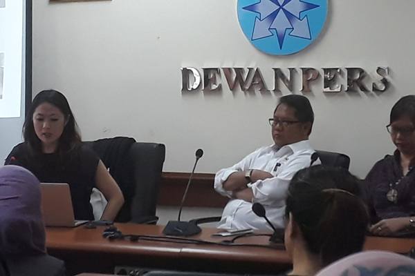  LAWAN HOAX: Pemblokiran Tidak Efektif, Pemerintah Alihkan Fokus Ke Edukasi