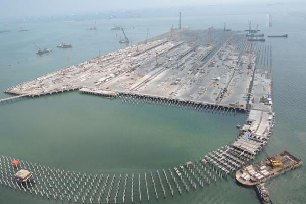 Pelabuhan Tanjung Priok/Antara