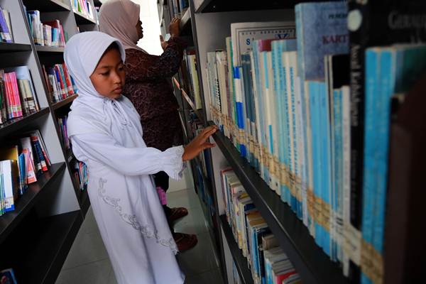  Perpustakaan RPTRA Rusun Marunda Dapat Tambahan 200 Buku