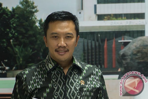  Menpora Ajak Pabrikan Sepeda Motor Dukung Atlet Nasional