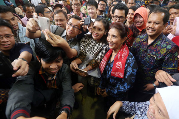  FOTO: Kuliah Umum Susi Pudjiastuti di ITB: Laut Jadi Tumpuan dan Masa Depan RI