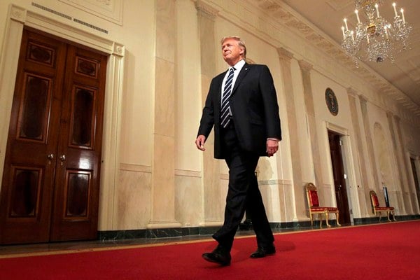  Pengadilan AS Tolak Larangan Imigrasi Trump, Kekacauan di Gedung Putih