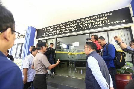  Yossi Pantau Hari Pertama DPMPTSP Beroperasi Kembali